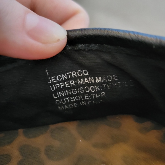 Steve Madden Girls Black Shiny Loafers Size 1 - Picture 3 of 12